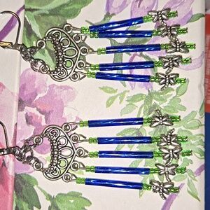 VINTAGE Beaded dangle earrings